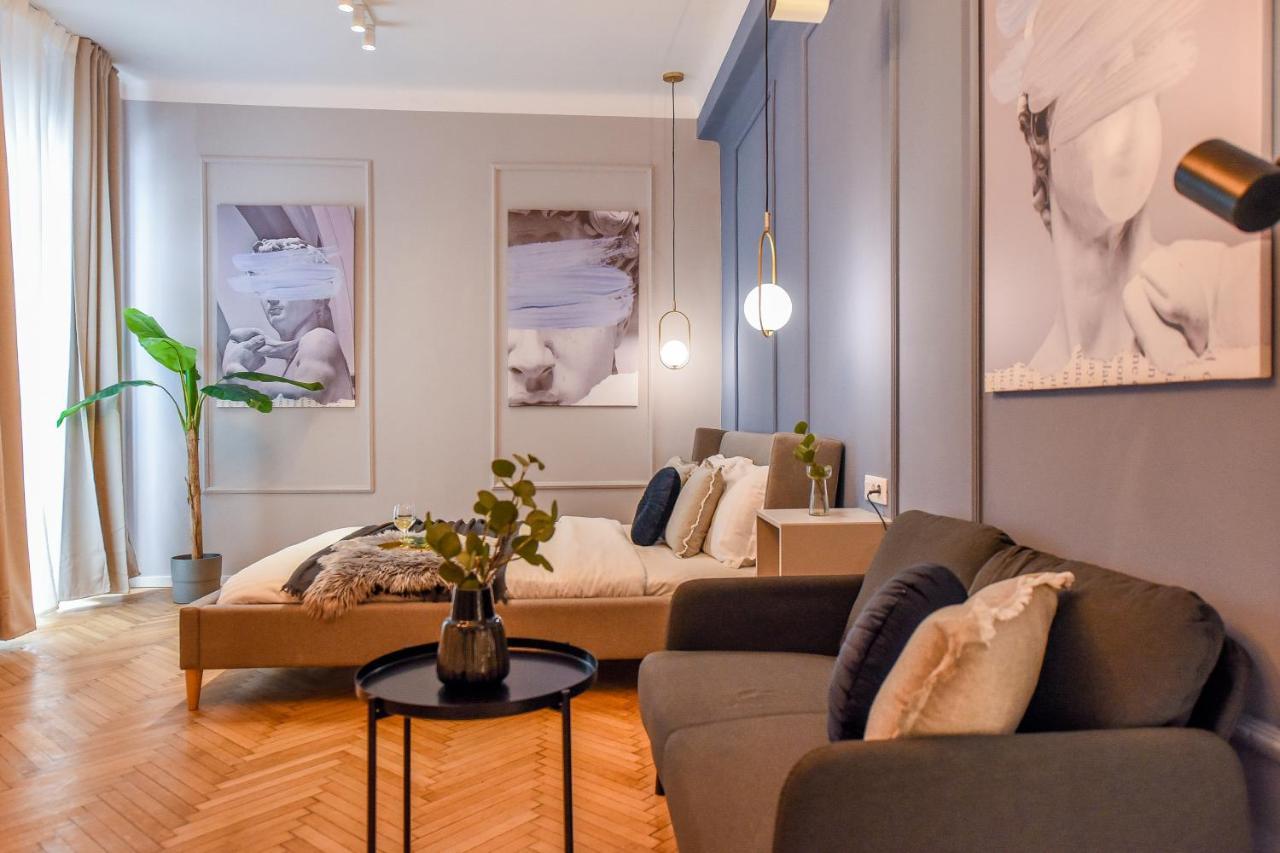 Modern Stay - Central Studios With Wall Projector Near Radisson Bukareszt Zewnętrze zdjęcie