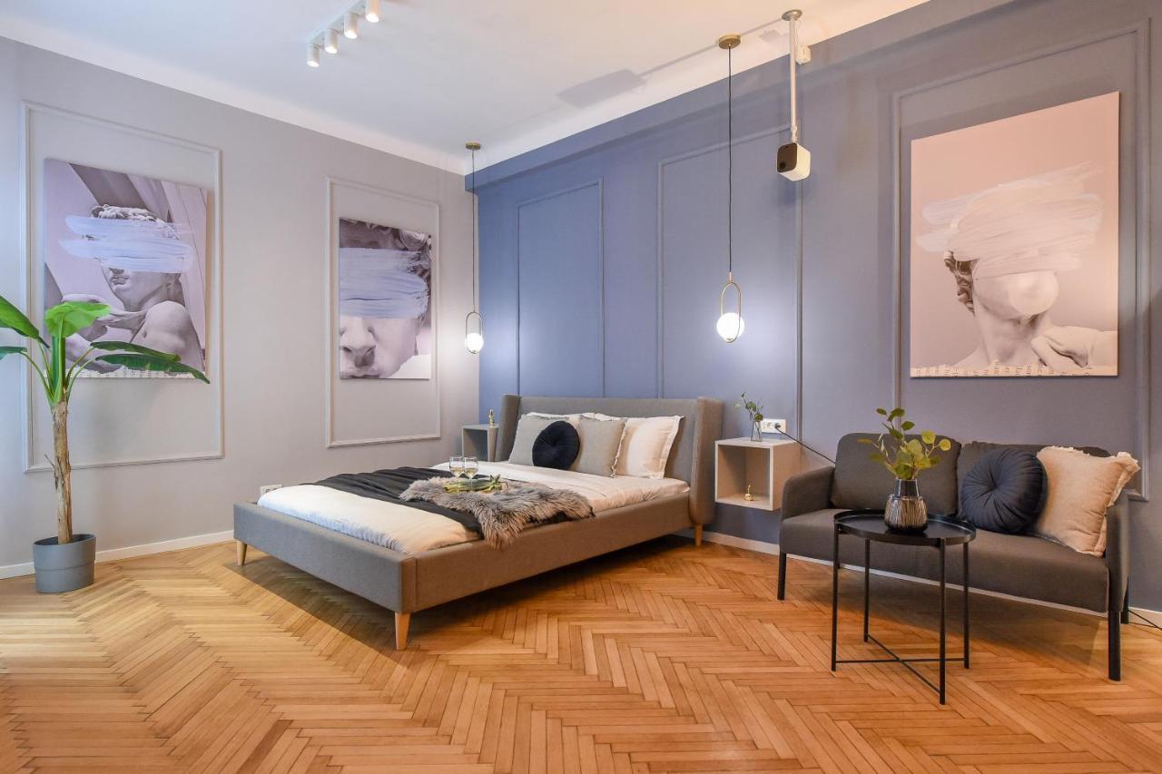 Modern Stay - Central Studios With Wall Projector Near Radisson Bukareszt Zewnętrze zdjęcie