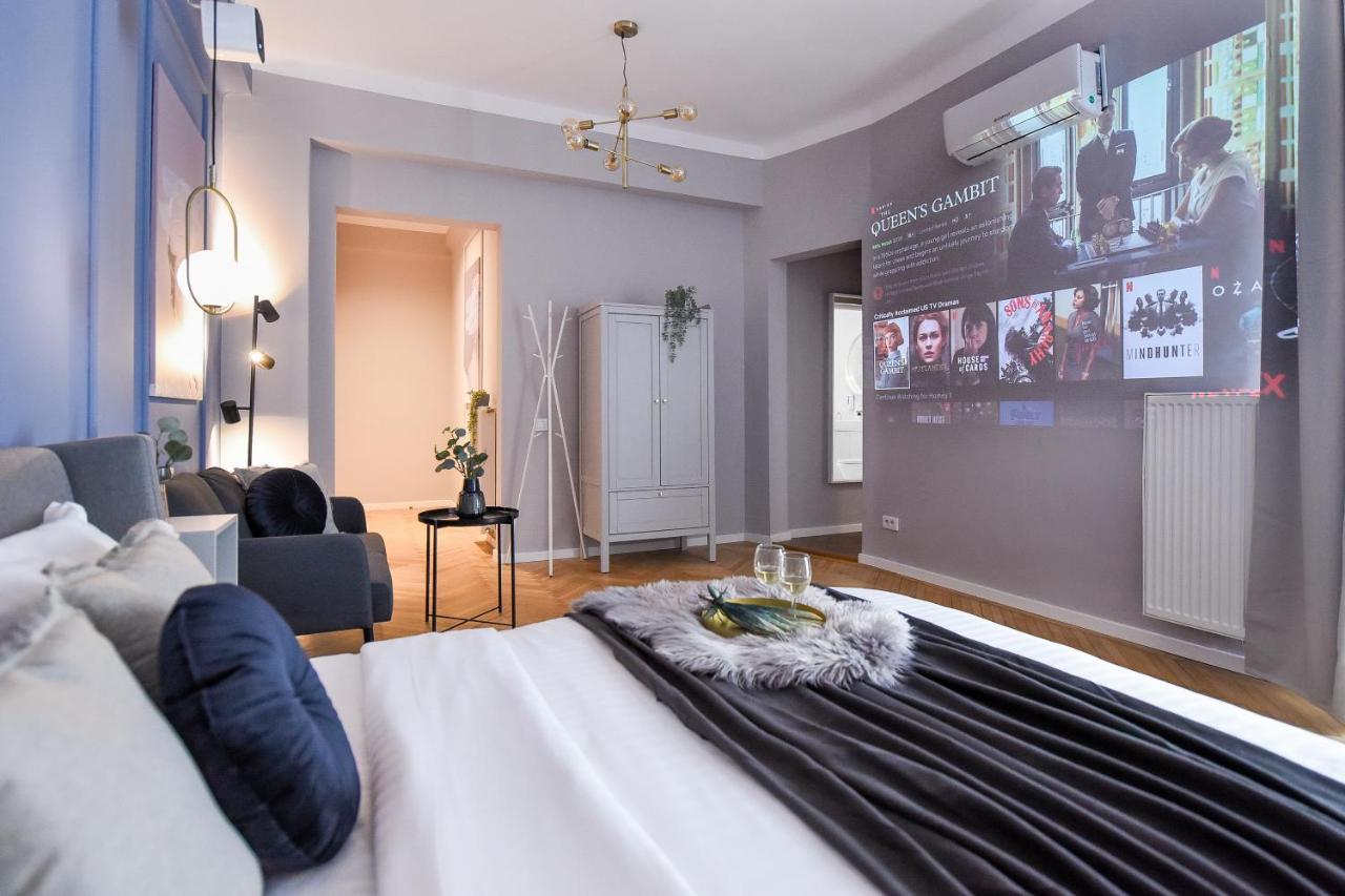Modern Stay - Central Studios With Wall Projector Near Radisson Bukareszt Zewnętrze zdjęcie