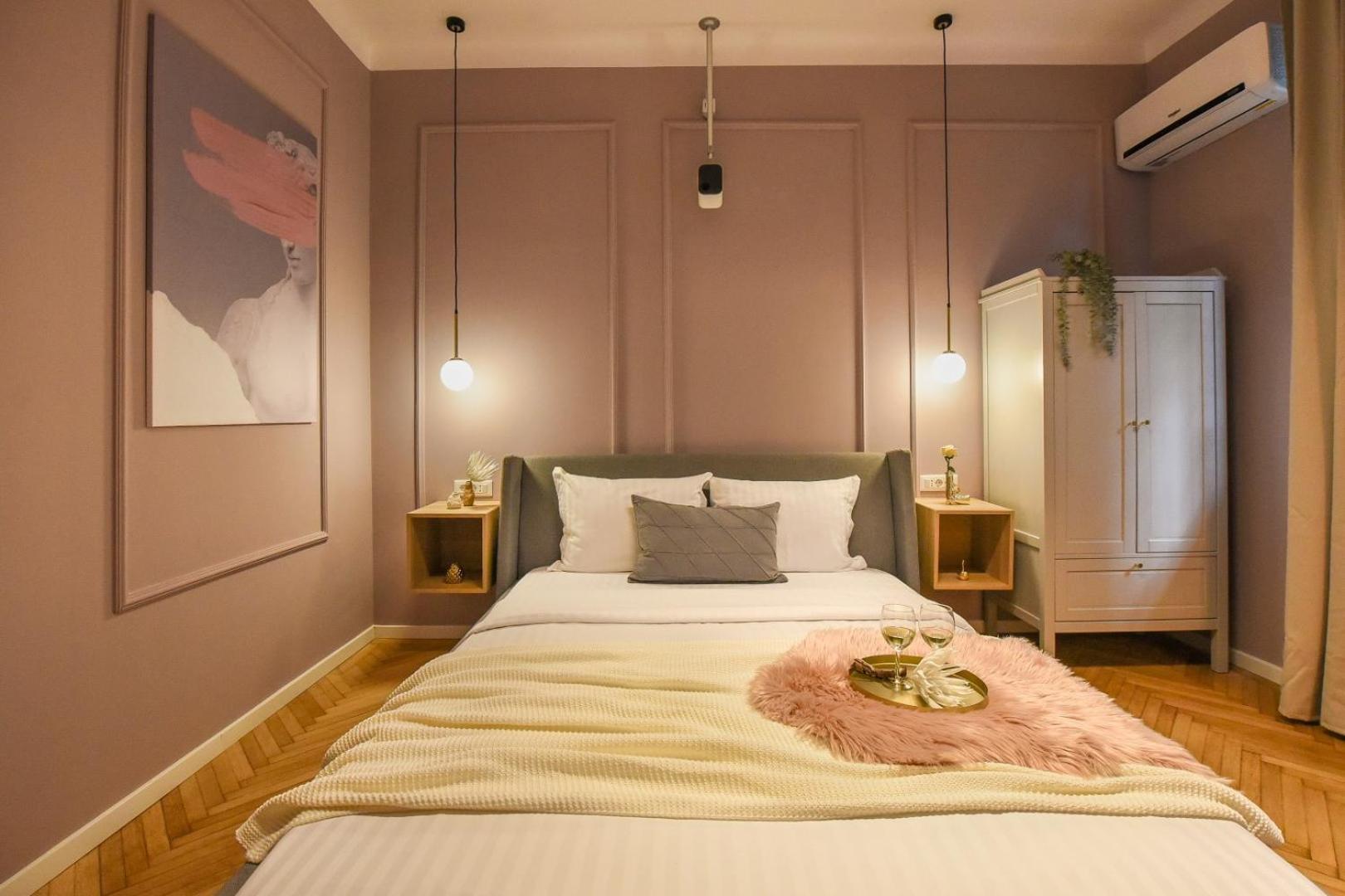 Modern Stay - Central Studios With Wall Projector Near Radisson Bukareszt Zewnętrze zdjęcie